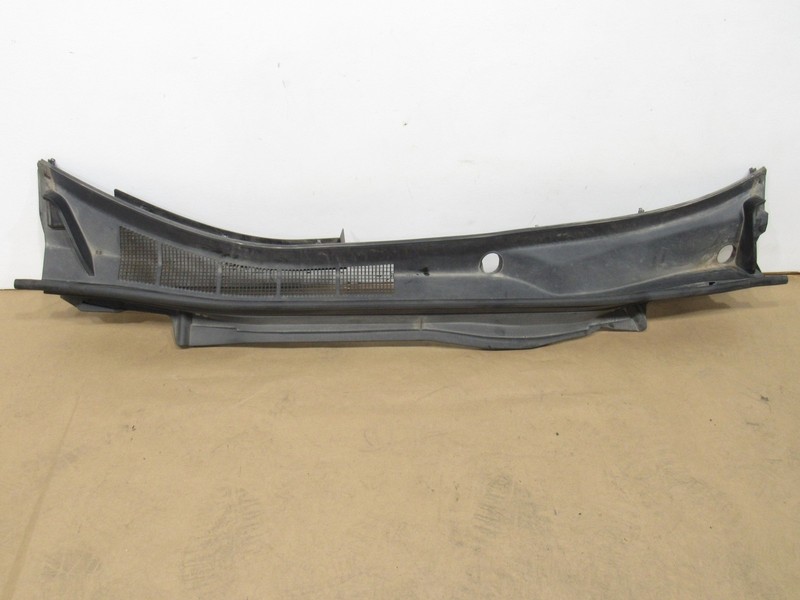 13-18 Lexus ES300H 2015 Front Windshield Wiper Cowl Cover Trim Panel Grille ;:Y