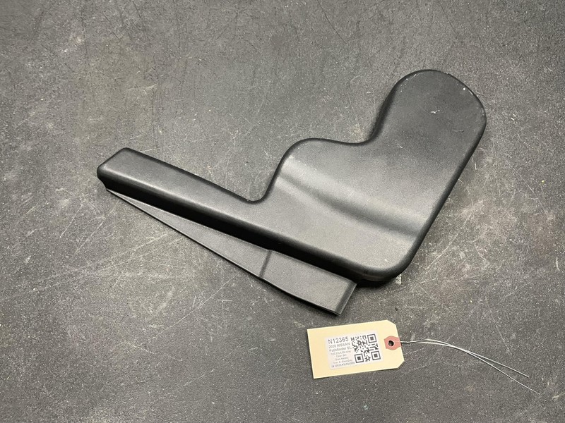 2nd Row Rear Right Seat Inner Side Cover 2020 Nissan Pathfinder 2013- 2018 2019