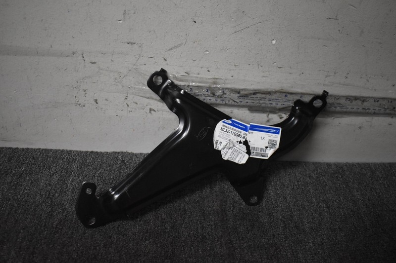 2021 FORD F150 RAPTOR MOUNT BRACKET FACTORY OEM