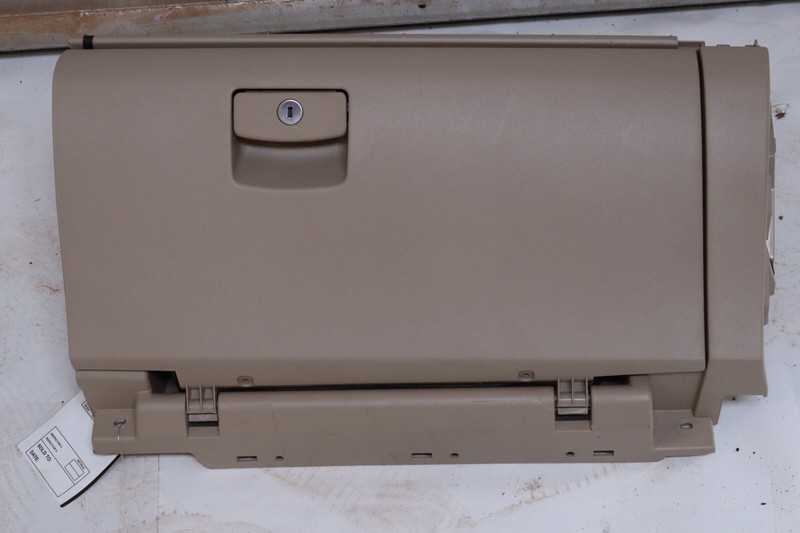 2015-2019 SUBARU LEGACY OUTBACK DASHBOARD GLOVE BOX STORAGE COMPARTMENT OEM