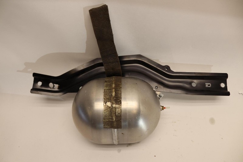 2003-2006 MERCEDES E-CLASS E55 AMG W211 AIR SUSPENSION ACCUMULATOR TANK OEM