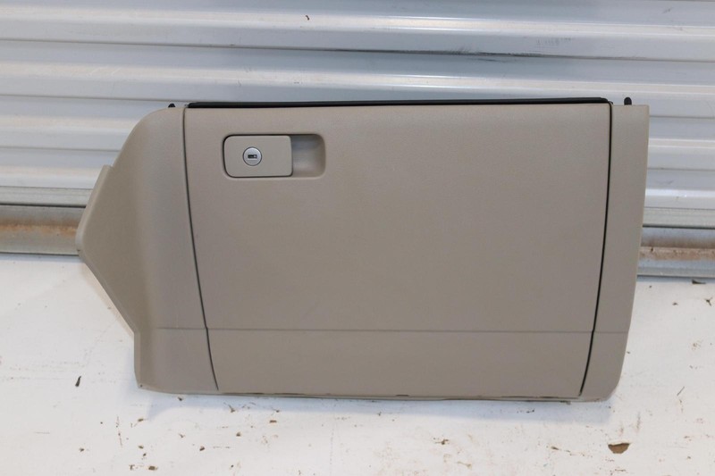 2015-2016 VW VOLKSWAGEN GOLF DASHBOARD PASSENGER GLOVE BOX STORAGE OEM