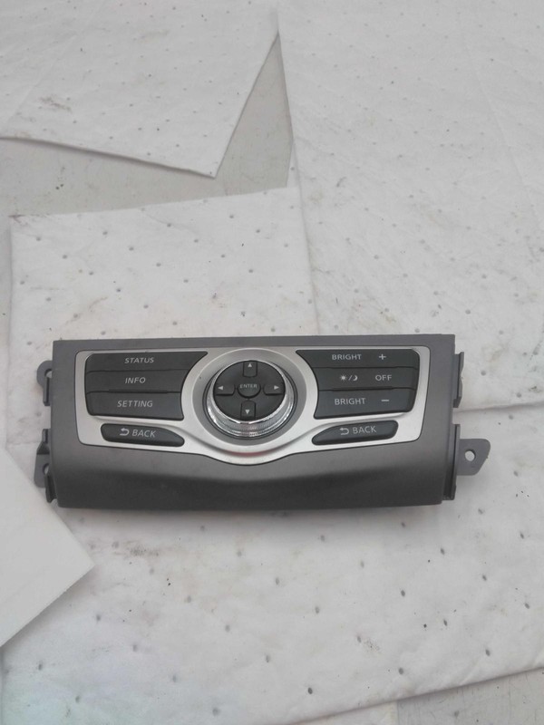 2014 Nissan Murano Infotainment Display Cluster OEM Blue 127K Miles NJ25-27332