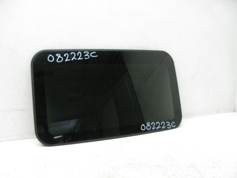 02-08 AUDI B6 B7 A4 S4 SEDAN WAGON SUN ROOF SUNROOF GLASS ONLY OEM 082223C