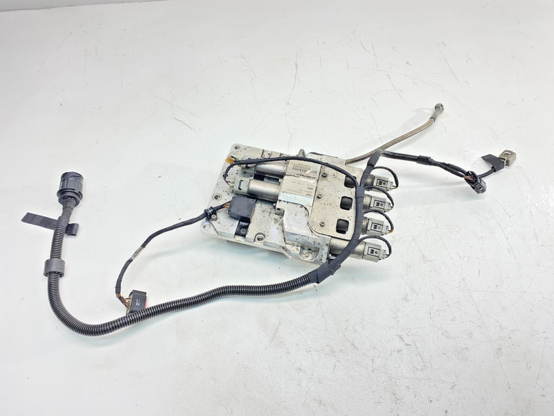 06-10 BMW E60 E63 M5 M6 SMG Transmission Hydraulic Solenoid Valve Block Unit OEM
