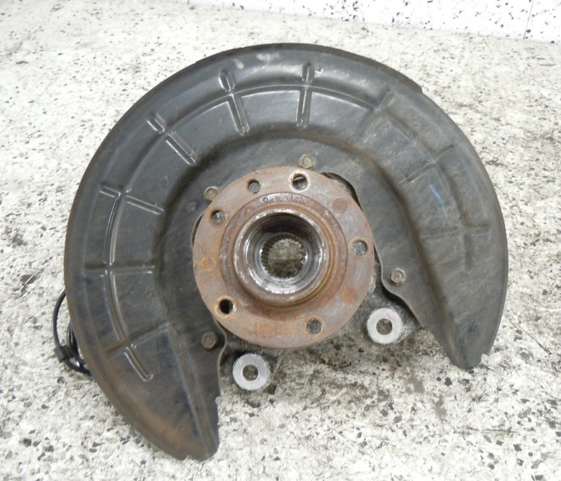 14-18 Jeep Cherokee Rear Spindle Knuckle Hub Pass Right OEM Standard Opt SDA