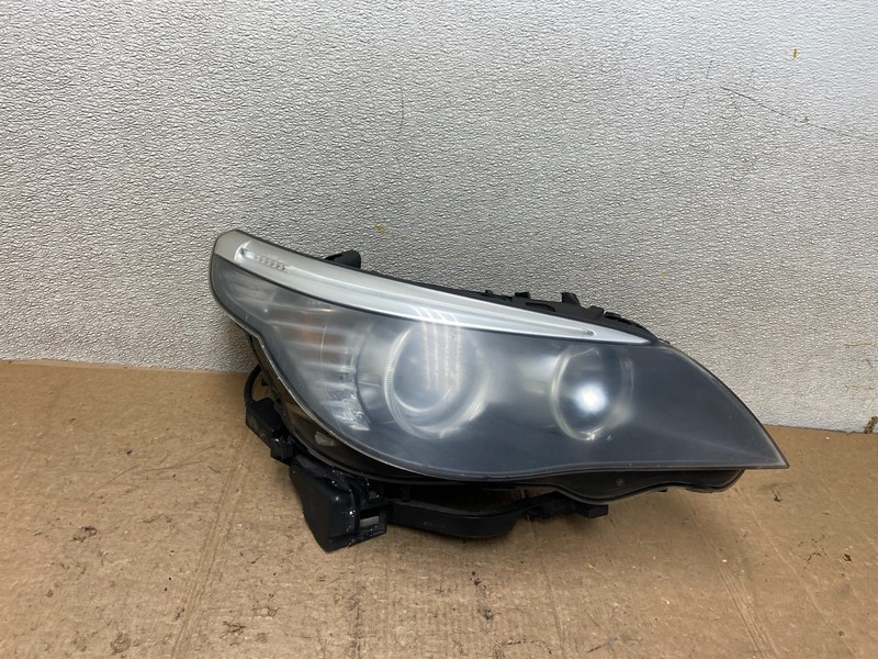 2008 to 2010 Bmw 5 Series 528i Halogen Right Headlight Oem AA4290 DW