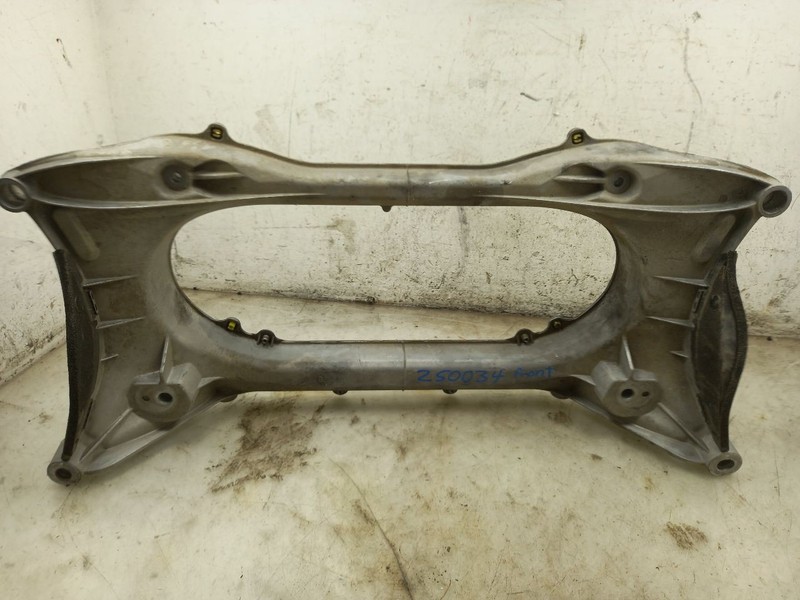16 17 LEXUS IS200T F-SPORT FRONT CROSSMEMBER K-FRAME