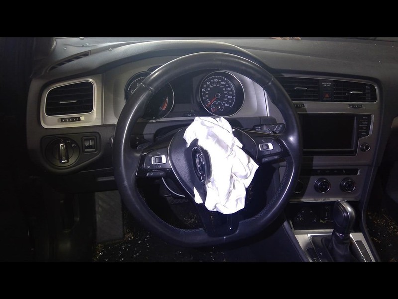 GOLF 2017 Steering Wheel 1643153