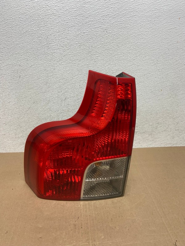 2007 to 2012 Volvo XC90 Left Driver Lh Side Lower Tail Light OEM AE4930 LK
