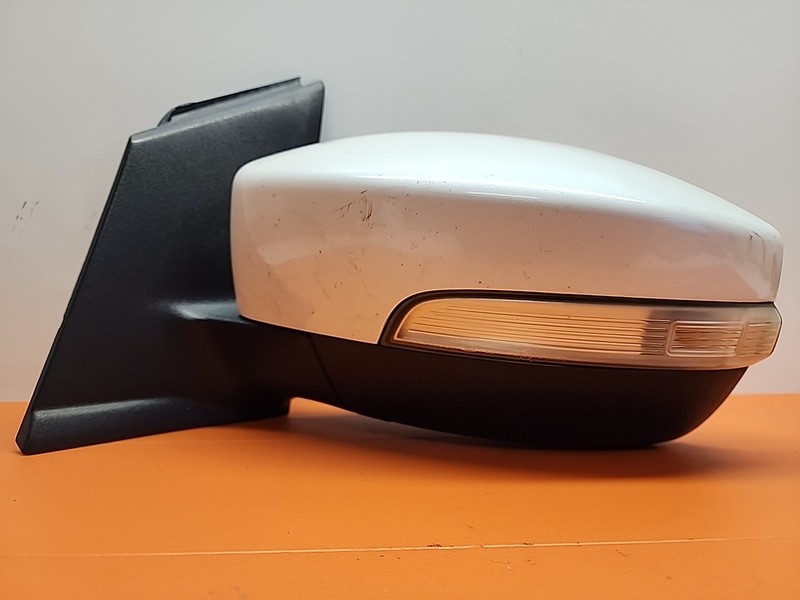 CJ5417683FJ | 2013 - 16 FORD ESCAPE LEFT DOOR MIRROR BLIND SPOT OEM WHITE HEATED