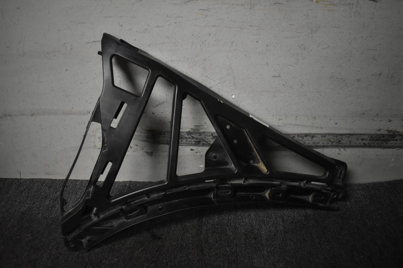 2011-2014 PORSCHE CAYENNE BUMPER BRACKET RIGHT SIDE FACTORY OEM