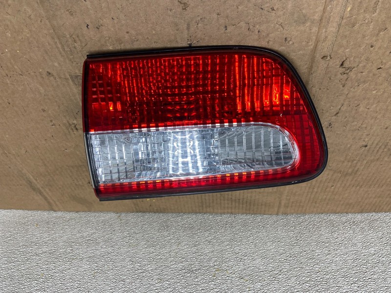 2001 2002 2003 Toyota Sienna Left Driver Lh Side Inner Tail Light OEM AA6709