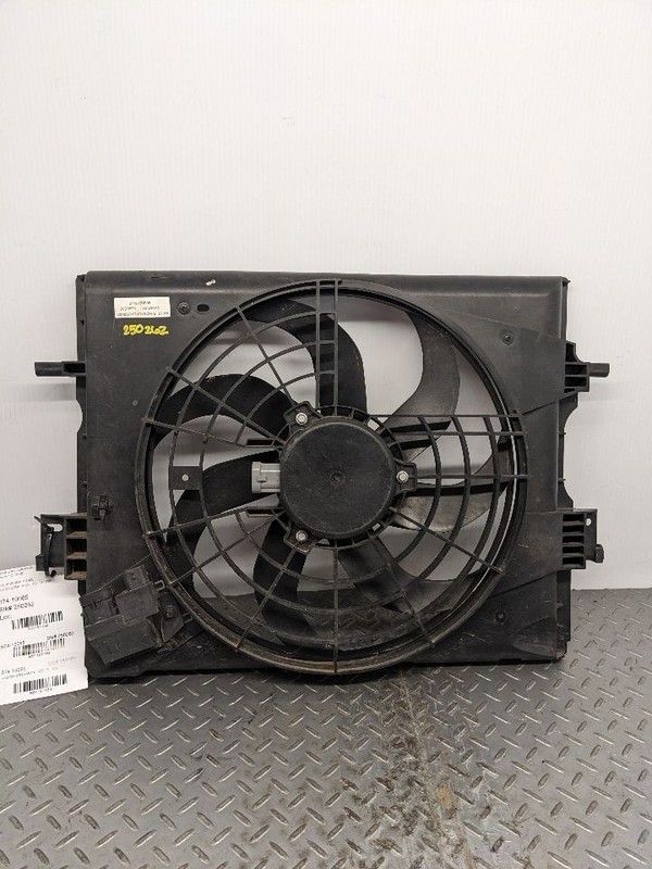 Radiator Fan Motor Fits 18-21 KICKS 1181164