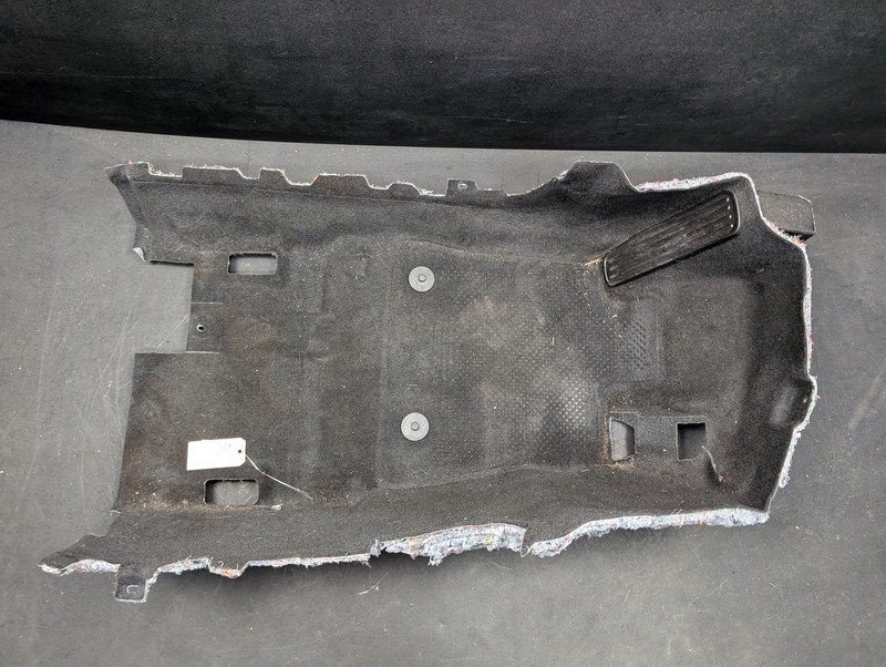 Front Left Floor Covering Carpet 2019 Chevrolet Camaro 84359517 2016 2017 - 2022