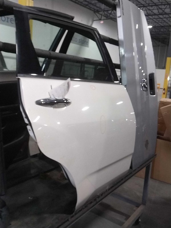 2010 Acura MDX Right Rear Door White, Used, Dents & Scratches, 193K Miles