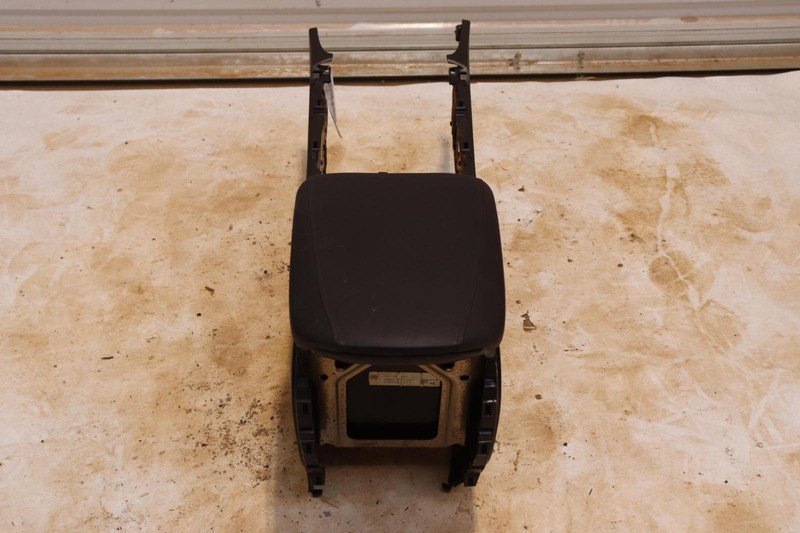 2014-2020 ACURA MDX FRONT CENTER CONSOLE COMPARTMENT W/ ARMREST OEM