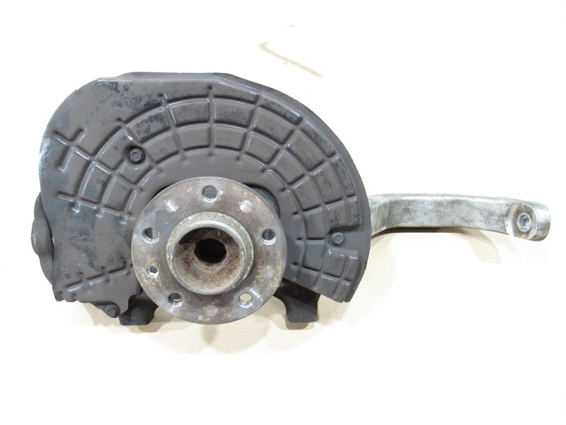 14-19 Maserati Quattroporte 2016 3.8L RWD Front Right Pass Spindle Knuckle ;:A