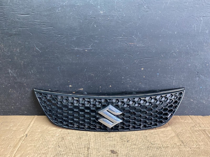 2010 to 2013 Suzuki SX4 Sedan Front Upper Grill Grille O6156 OEM DG