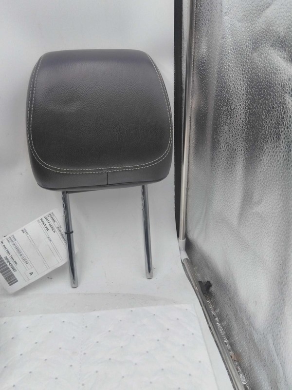 2022 Chrysler Pacifica Headrest 4DR Black White Used Part NJ25-26828-681382