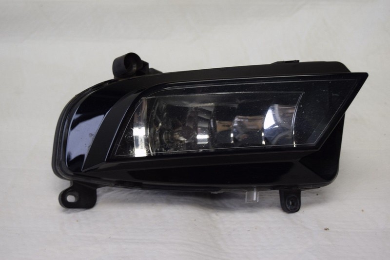 OEM Audi A4 Quattro 2013-2015 RIGHT Fog Lamp Light Assembly 8K0941700B