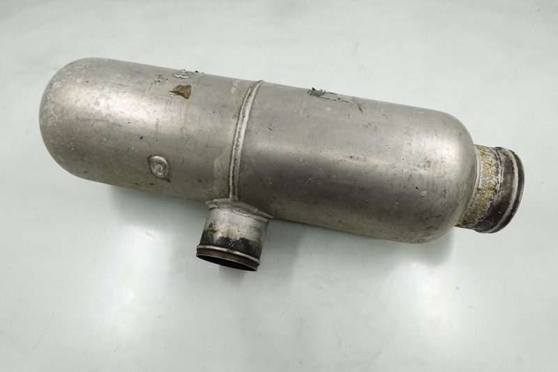 Yamaha Waverunner OEM Muffler Exhaust Water Lock Box SUV1200 XL12 XLT1200 XLT