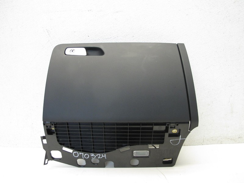 09-17 AUDI 8R Q5 SQ5 GLOVE BOX STORAGE COMPARTMENT OEM 070324