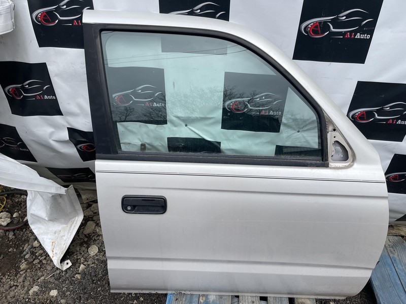 1996 - 2002 Toyota 4runner 4 runner Front Passenger Right Door Assembly Gray 1A3