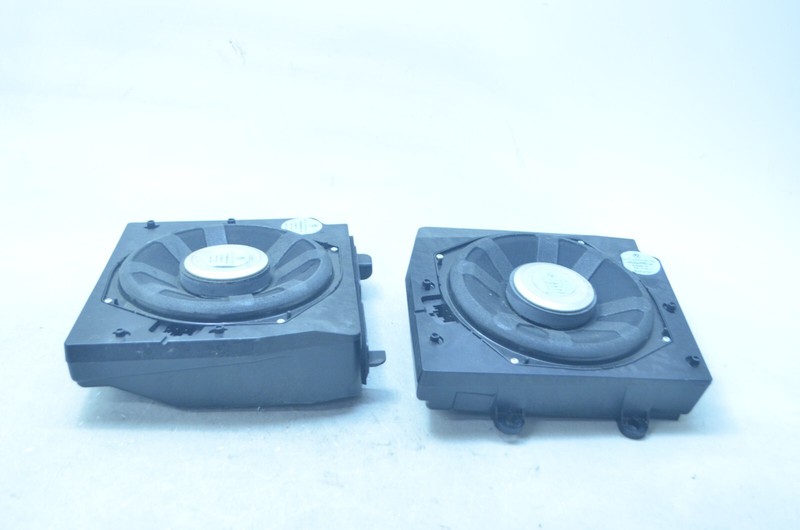 04 - 10 BMW E83 X3 FRONT RIGHT & LEFT SUBWOOFER SPEAKER PAIR SET OEM