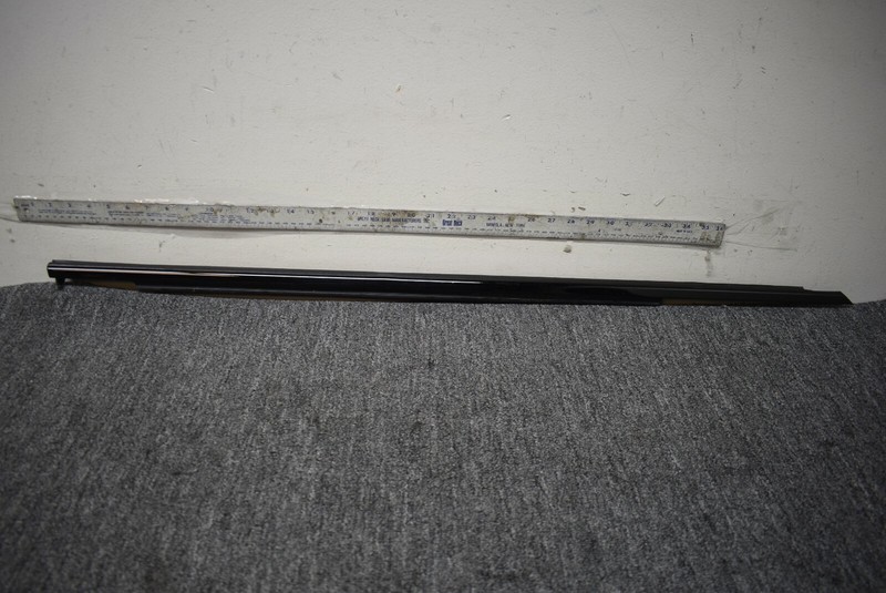 BMW G30 RIGHT SIDE WINDOW MOLDING FACTORY OEM