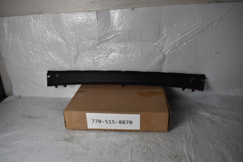 MERCEDES BENZ GLE W167 FRONT BUMPER CENTER GRILLE 2022 OEM A1678852610