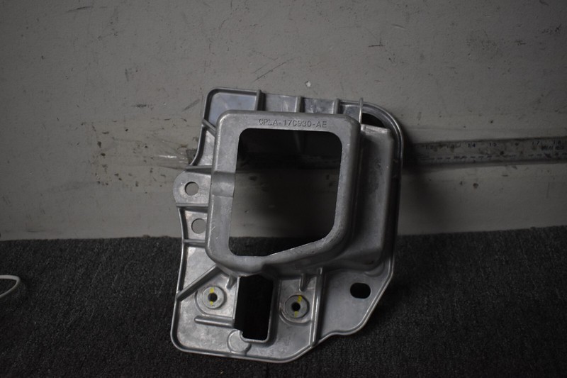 2014-2017 RANGE ROVER GSE FLOOR PAN RIGHT SIDE FACTORY OEM