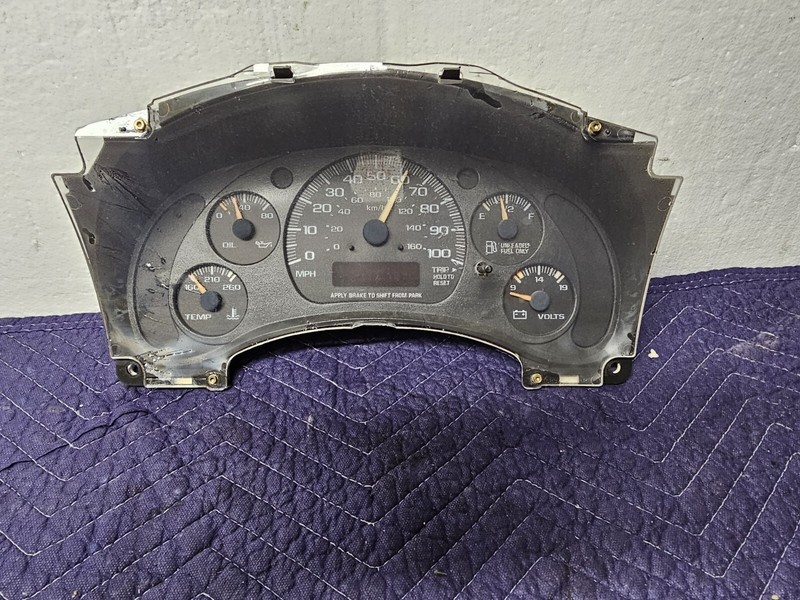 Instrument Speedometer Gauge Clusterfor 01-02 Express Savana Van