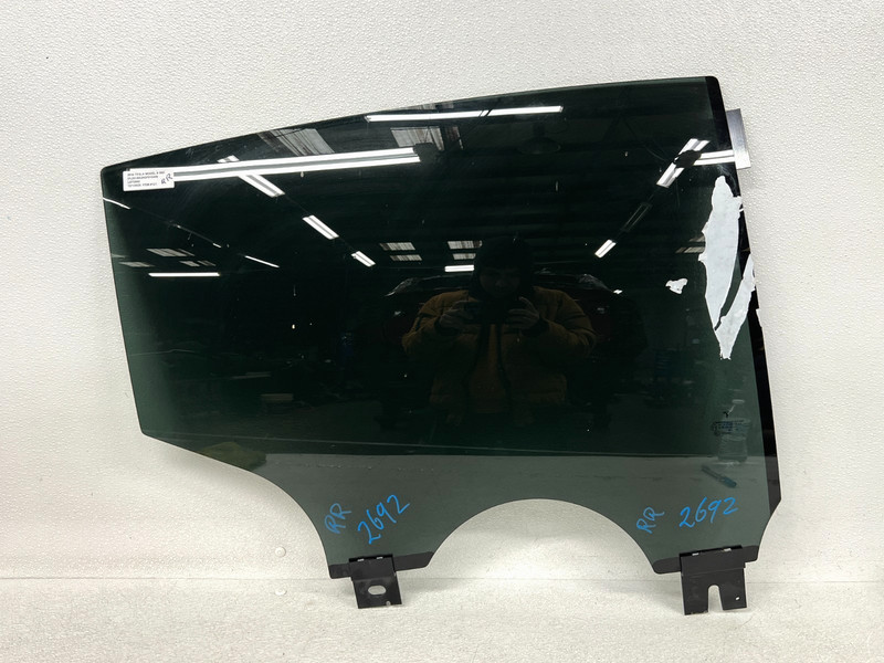 ⭐2016-2020 TESLA MODEL X REAR RIGHT PASS DOOR WINDOW GLASS TINT OEM LOT2692