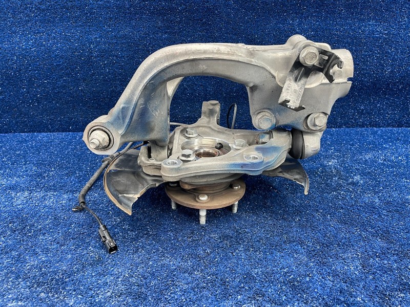 2016–2019 Buick Cascada Front Left Steering Knuckle Hub Assembly OEM 13394837