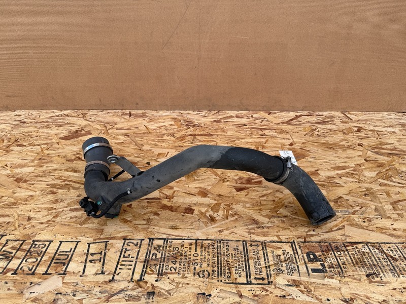 KIA STINGER 18-23 OEM RIGHT PASSENGER AIR BOX INTERCOOLER INLET TUBE 3.3T ASSY
