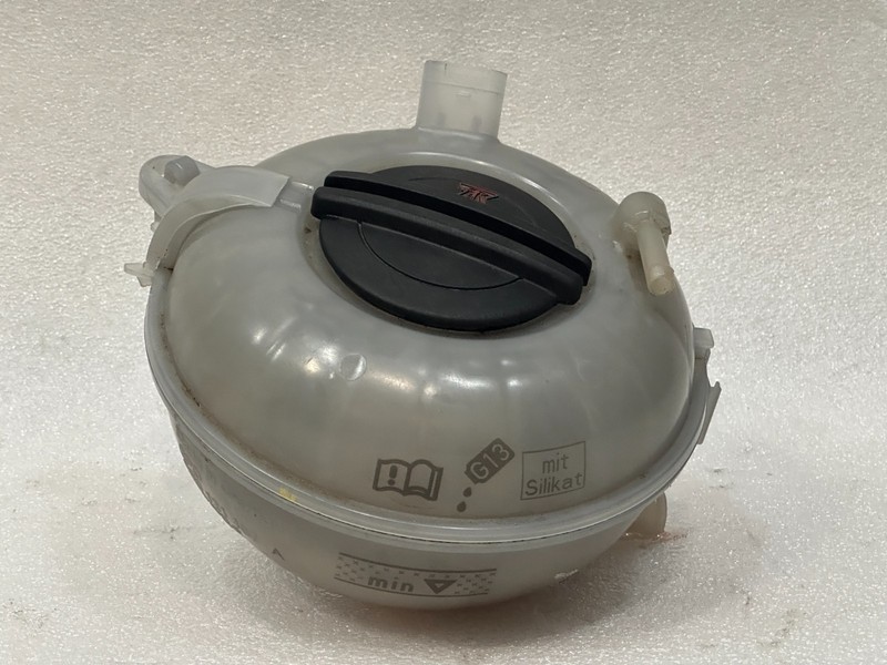 2016 Volkswagen GOLF Engine Coolant Reservoir OEM 5Q0121407A 1.80L