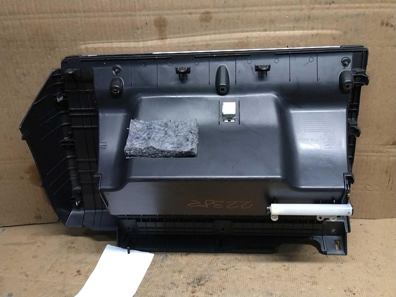 2017 INFINITI QX80 Black Glove Box Door OEM Used 169K Miles NJ25-22382-561238