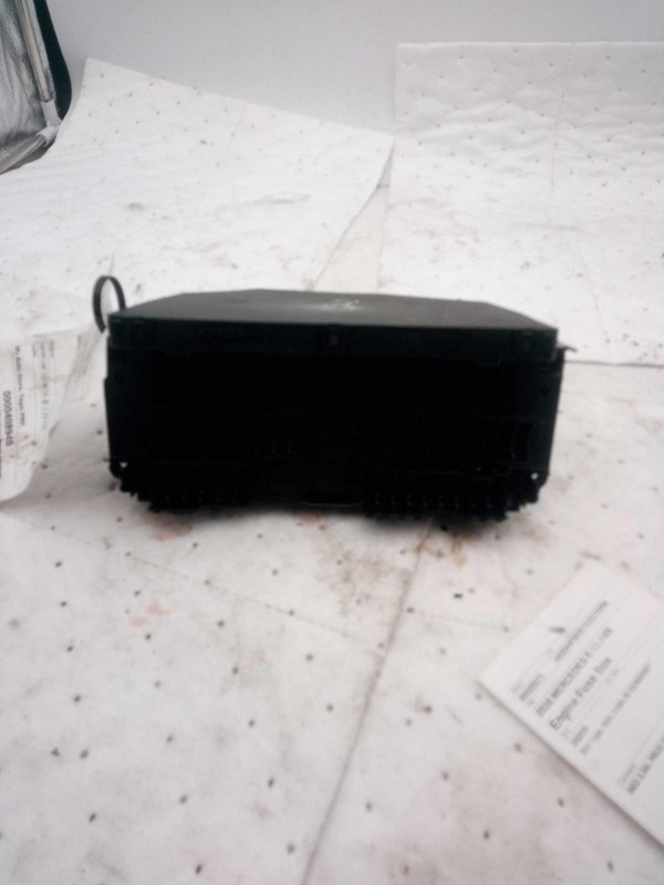 2016 MERCEDES E-CLASS Fuse Box OEM Black 2129002927 128K Miles Warranty