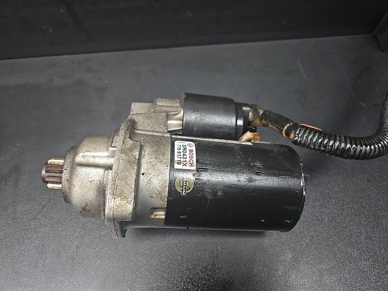 97-09 Porsche Boxster Engine Starter Motor Assembly Bosch OEM 99660410300