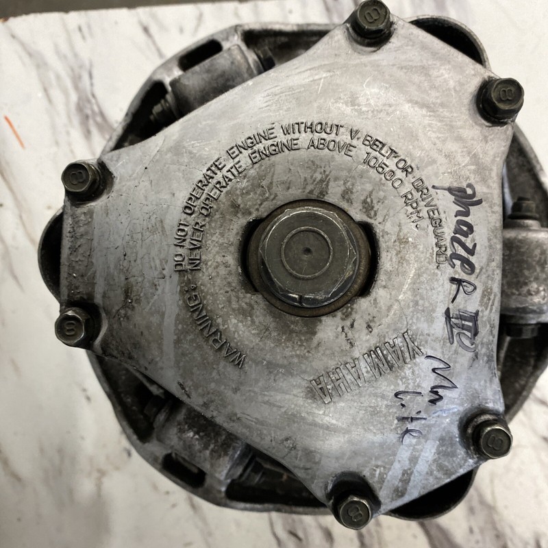 2000 Yamaha Mountain Lite 500 Fan Cooled Snowmobile Primary drive clutch