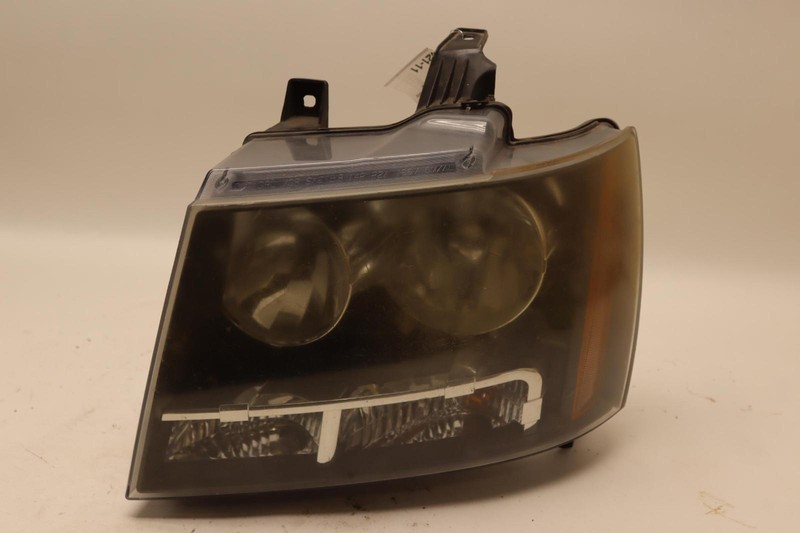 2007-2013 CHEVY AVALANCHE 1500 FRONT LEFT DRIVER SIDE HEADLIGHT HEADLAMP OEM