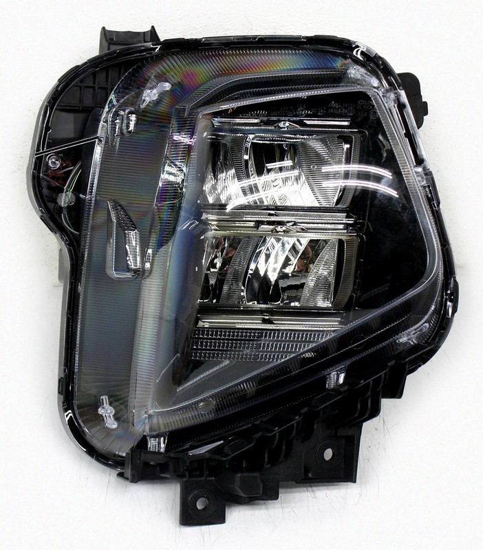 OEM Right Passenger Side LED reflector Headlamp For Hyundai Tucson 92102-N9650