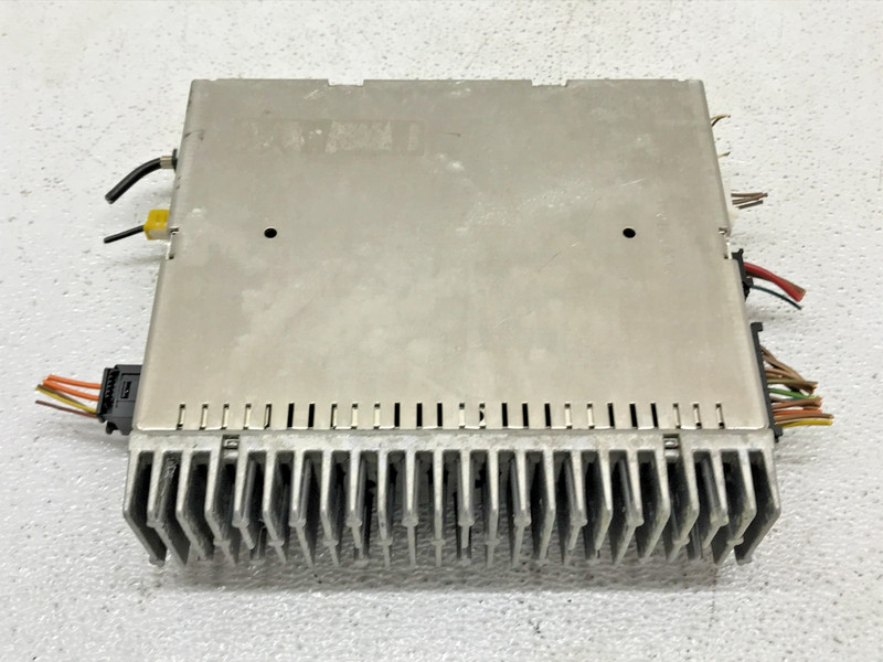 03 - 06 Mercedes W211 E500 Becker Audio Amplifier Amp Module A2118274642 OEM