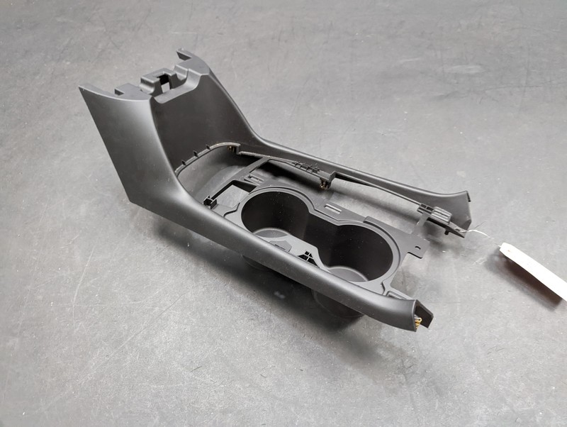 Center Console Upper Trim Panel 2022 Chevrolet Equinox 84500344 2018 2019 - 2023