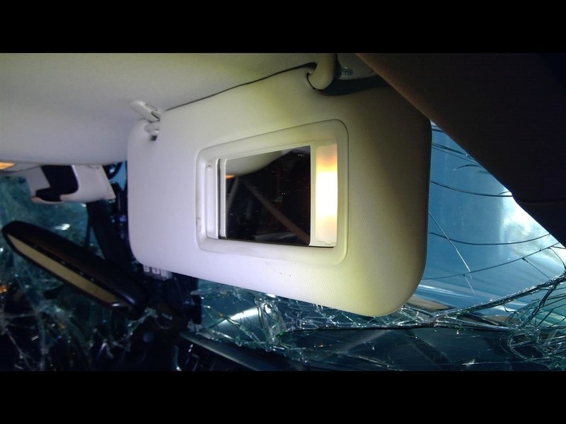 Passenger Right Sun Visor With Illumination Fits 14-18 MAZDA 3 1650520