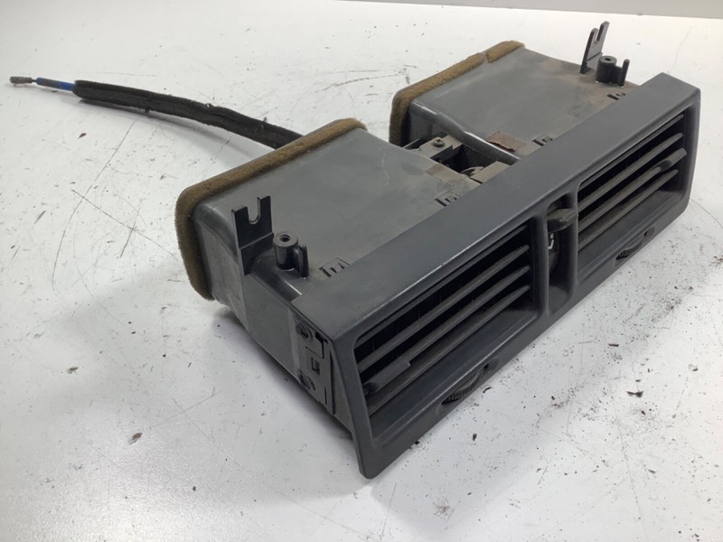 86-90 Acura Legend Center Dash Vent Outlet Assembly Gray 77610-SD4-003 OEM