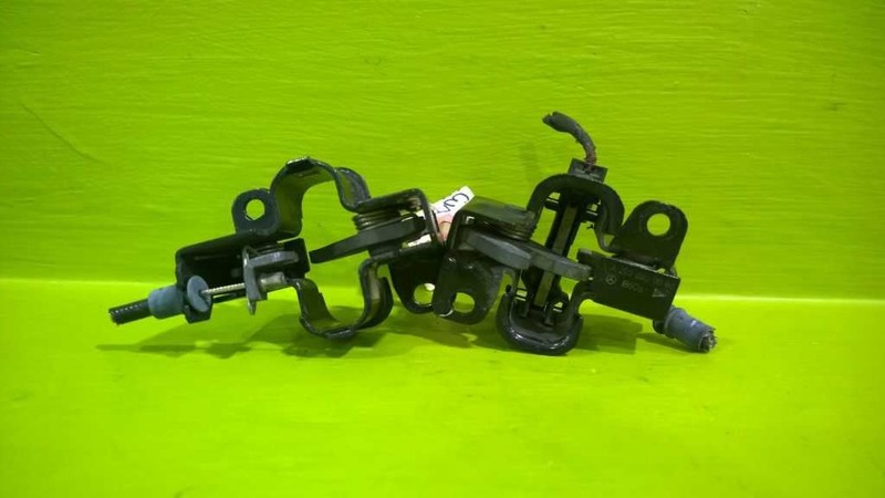 03 04 05 06 E500 ENGINE BONNET HOOD LOCK LATCH SET OEM 3517-35