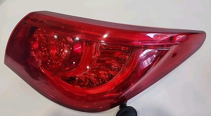 2014 - 17 Infiniti Q50 Rear Right Passenger Side Tail Light Lamp 265504HB0C OEM