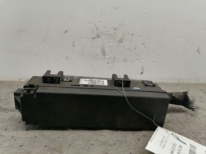 Fuse Box Engine Fits 00-04 GRAND CHEROKEE 1422872